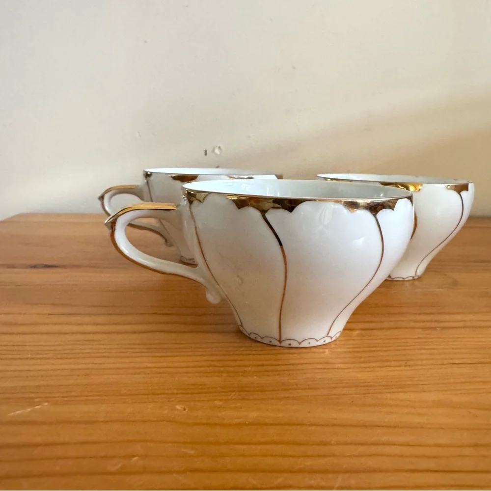 Vintage Yamaka Tea Cup with Gold Swirl Accents Japan Set of 3